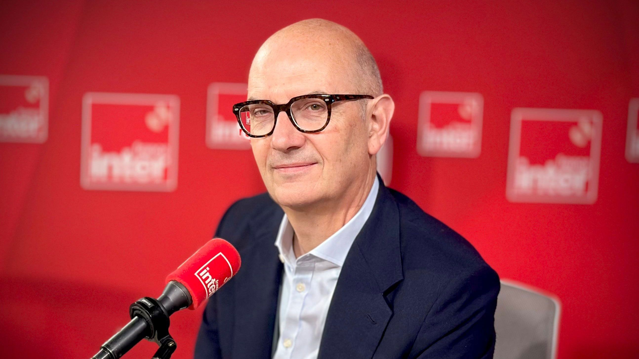Roland Lescure dans le studio de la matinale de France Inter