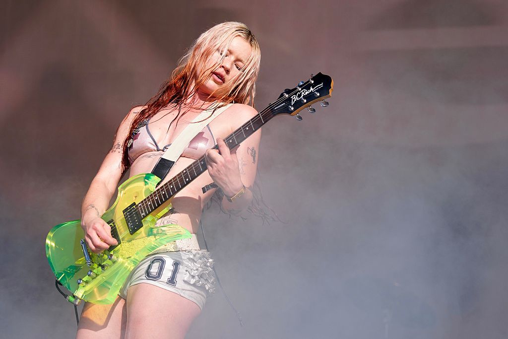 Wet Leg en concert à Austin en 2025